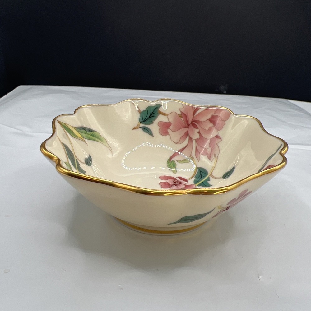 Vtg Lenox Barrington Collection Scalloped Bowl Pink Floral Gold Rim USA 4"